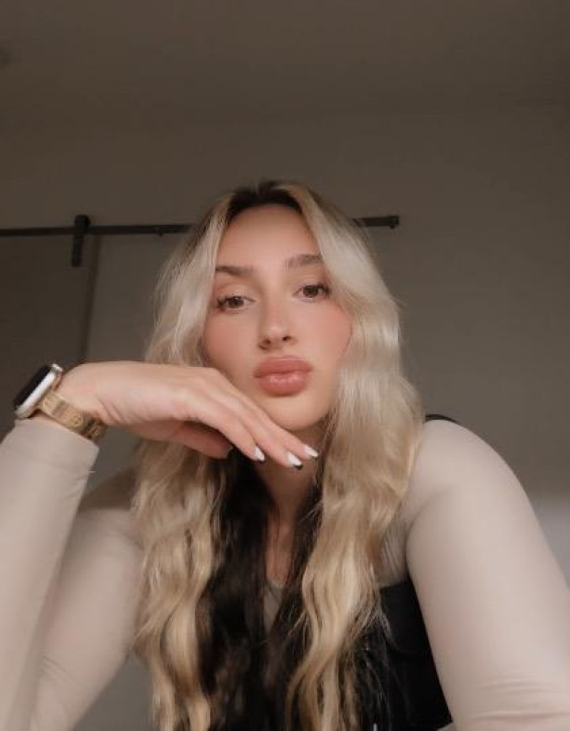 Profile picture 1