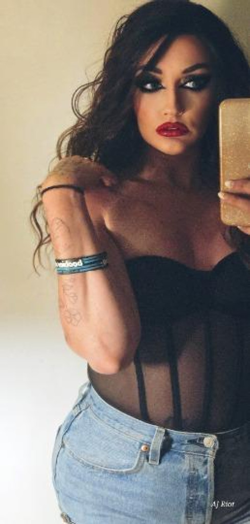 Profile picture 1